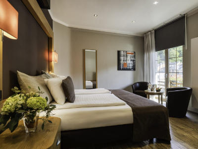 www.charmanthotel.com