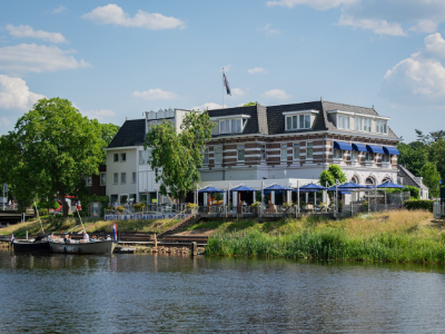 www.charmanthotel.com