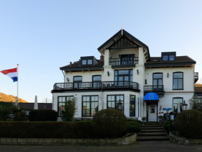 www.charmanthotel.com