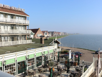 www.charmanthotel.com
