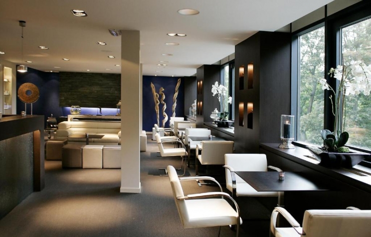 Martin's Château du Lac