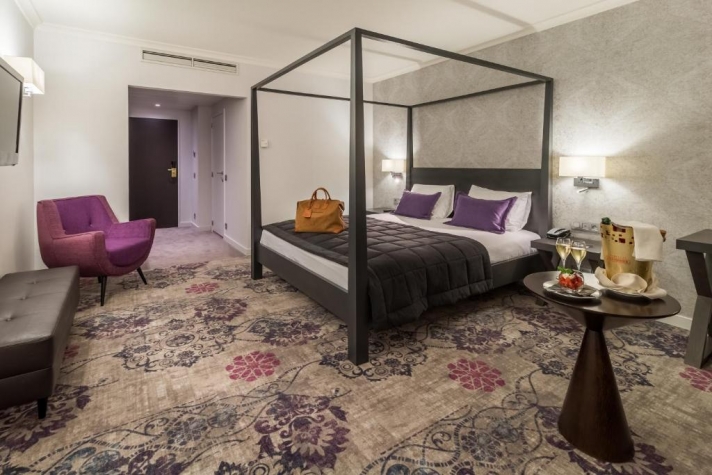 Martin's Château du Lac