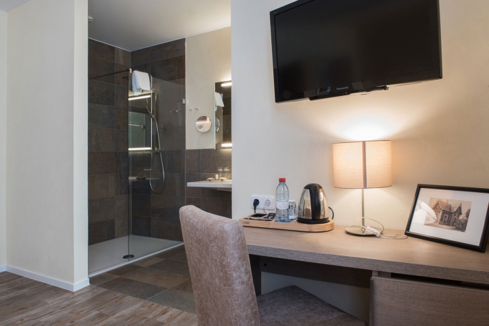 Hotel-Restaurant Dimmer